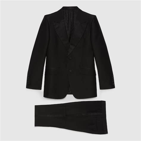 costume gucci homme noir|Costume élégant en soie et laine en noir .